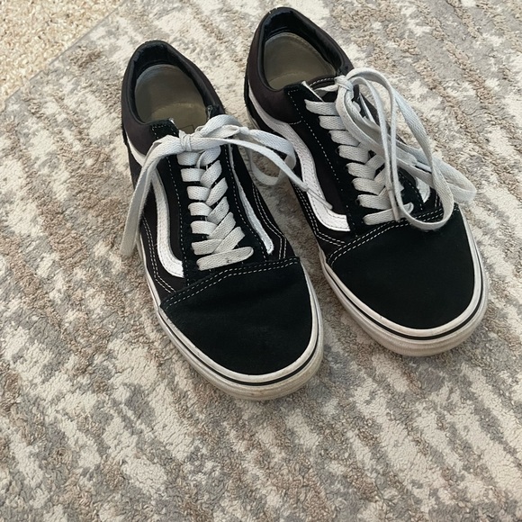Black old Skool vans - Picture 2 of 6